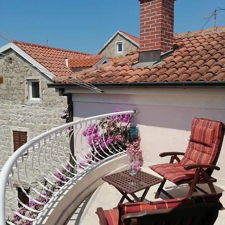 Center Of Apartment *