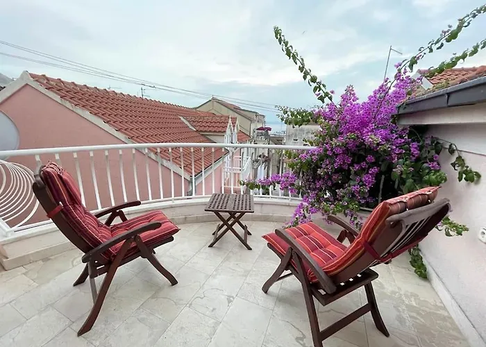 Апартаменти Center Of *