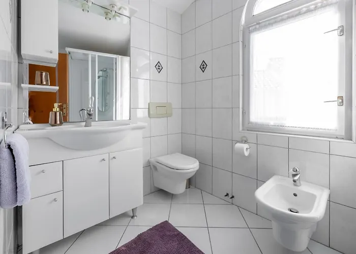 Апартаменти Center Of *