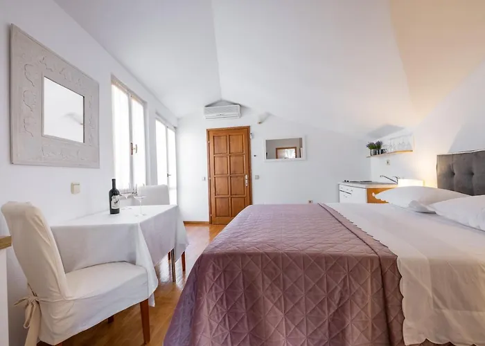 Center Of Апартаменти *