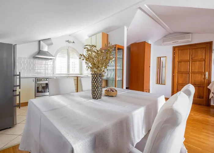 Center Of Апартаменти *